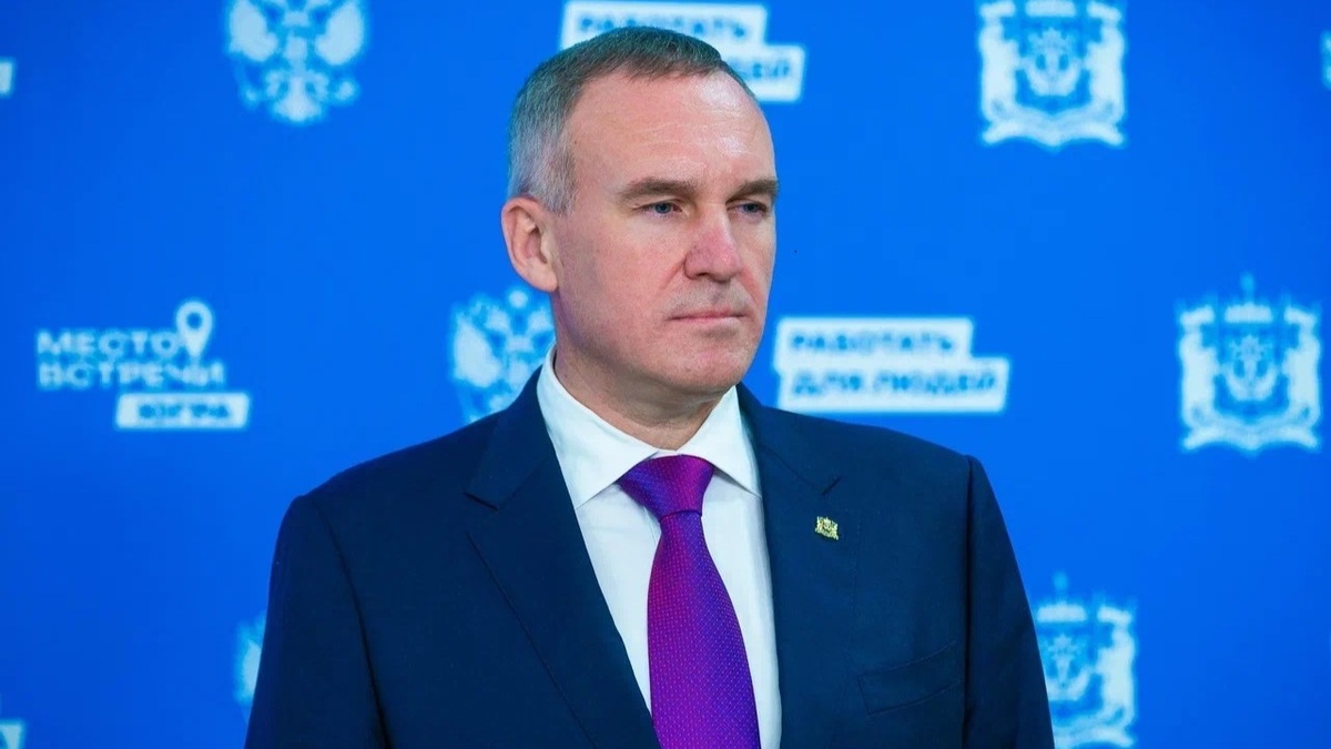    Руслан Кухарук поздравил энергетиков Югры с профессиональным праздником
