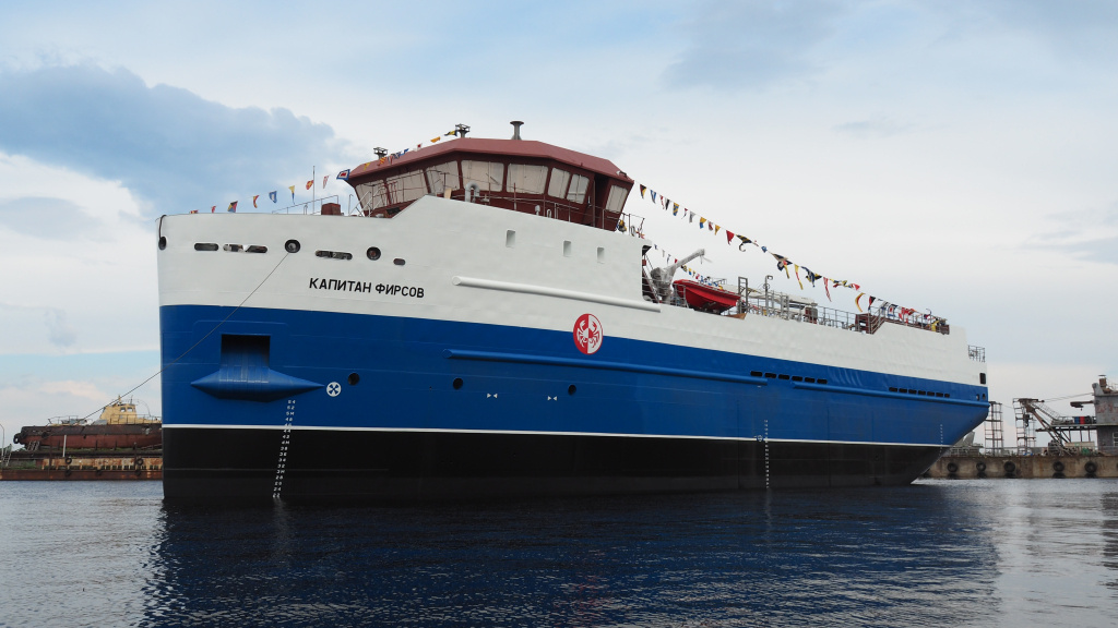 Церемония спуска на воду краболова "Капитан Фирсов" / Фото: "Онежский судостроительно-судоремонтный завод", АО  📷
