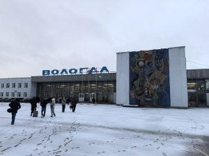    Оригинальная мозаика со стороны перрона