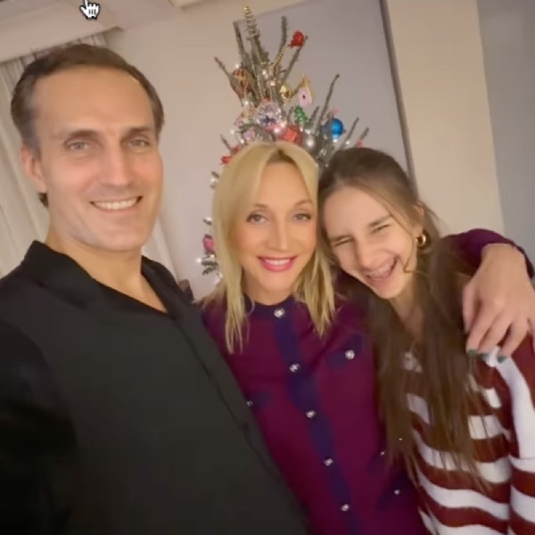    Кристина Орбакайте с семьей