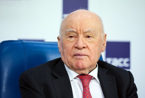    Лео Бокерия