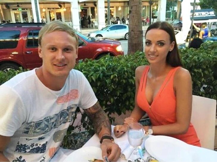 Ранее Тимма уже был женат на Сане Оши, у них родился сын, которому сейчас шесть лет