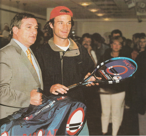 Поль Баболя и Карлос Мойя

Поль Баболя и Карлос Мойя

Поль Баболя и Карлос Мойя