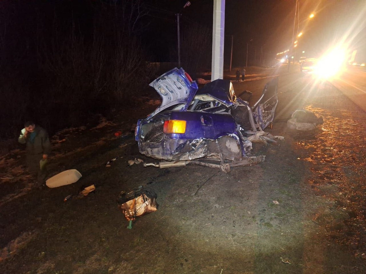    29-летний мужчина погиб в страшном ДТП в Курской области