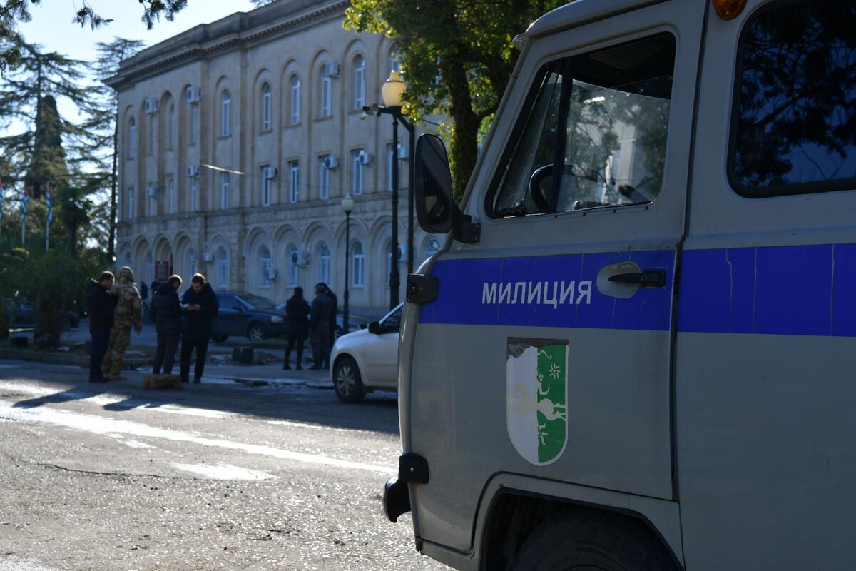 Sputnik, Томас Тхайцук