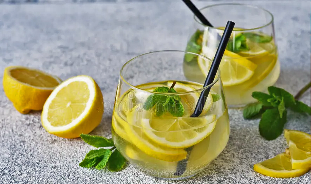  Попробуйте вместо этого игристую воду с лимоном и мятой