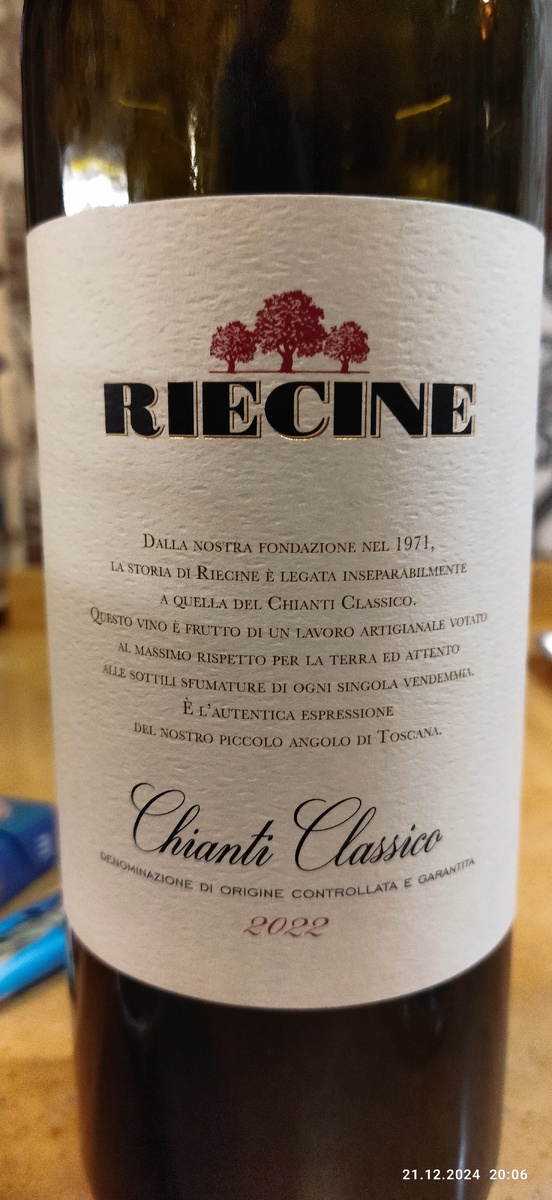 Рекомендую, хорошее вино. Вчера гости приходили