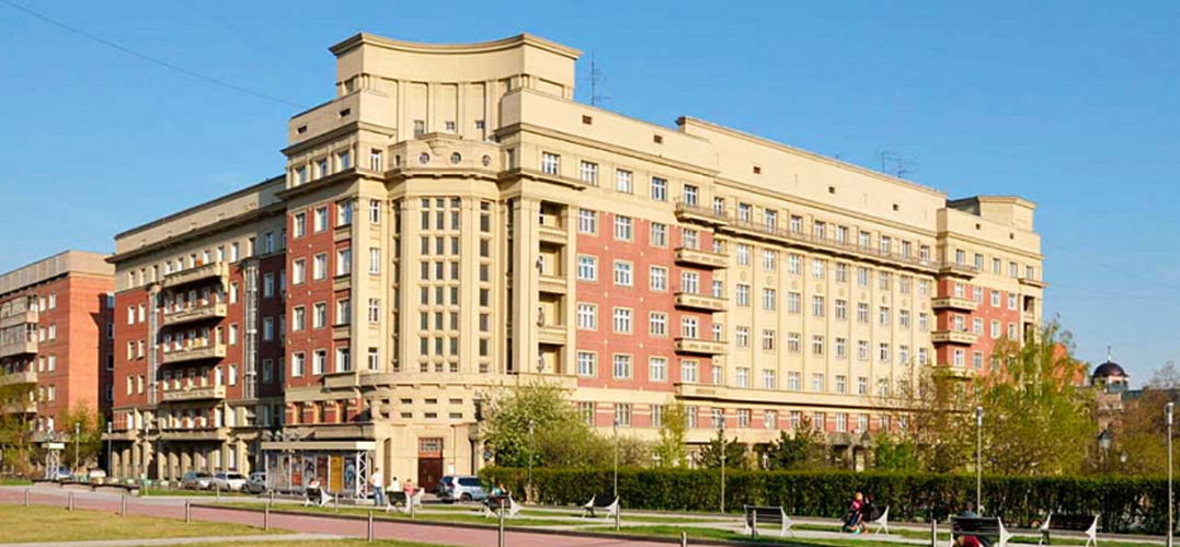 Новосибирск. Стоквартирный дом на Красном проспекте