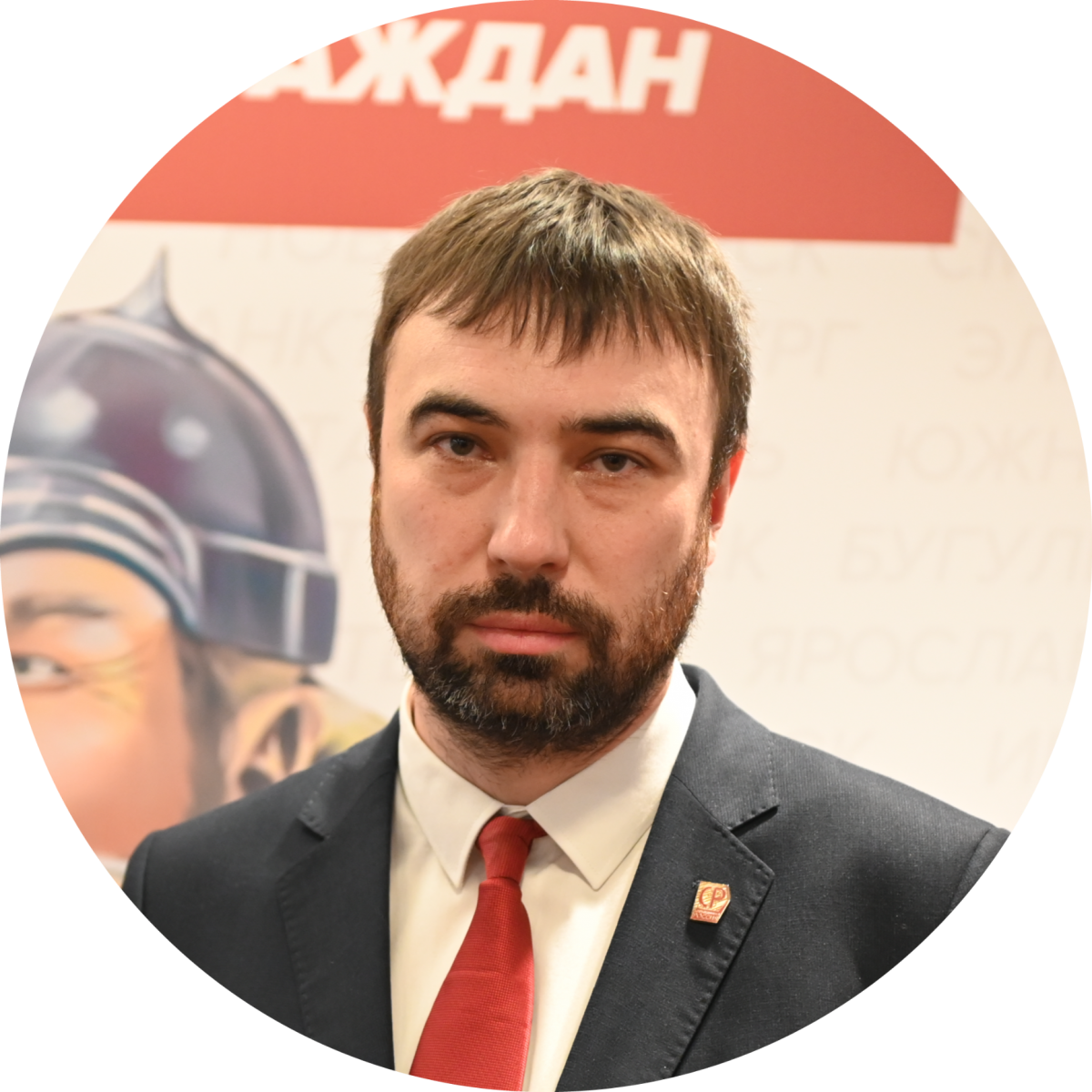 – По закону сироты имеют право на получение жилья от государства. Об этом говорится в ч.1 ст.8 Федерального закона №159-ФЗ. Получить квартиру они могут только после того, как им исполнится 18 лет. Но, как показывает практика, на деле это не так просто. Из года в год мы наблюдаем очереди сирот, ожидающих свои квартиры. Причем ожидание может затянуться на много лет. В таких случаях мы рекомендуем обращаться в суд. У сироты с решением суда на руках, как правило, больше шансов на победу, – разъяснил руководитель Центра защиты прав граждан в Нижнем Тагиле Сергей Козин.