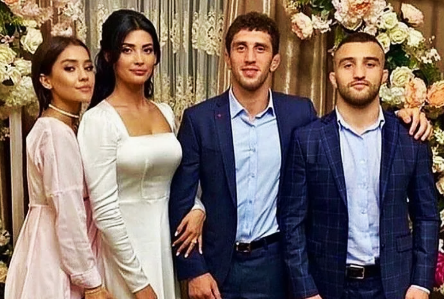 на фото Мадина Плиева и Заурбек Сидаков. Кадр со свадьбы 