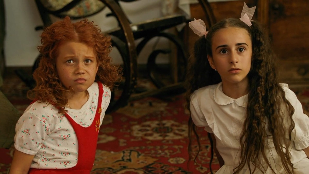 Манюня и Нарине (фото из открытых источников)