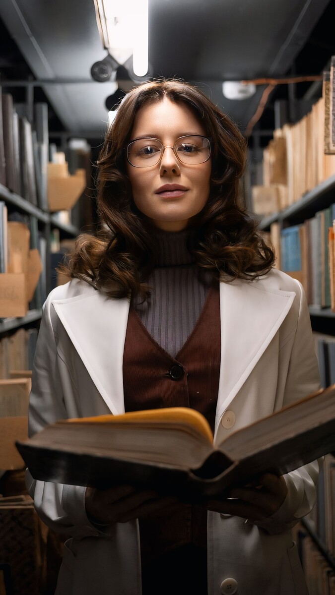 Промокадр.  Ирина Старшенбаум в роли Яны