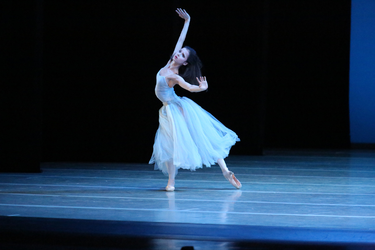 Баланчин, «Серенада», Мария Хорева, фото Н.Разиной