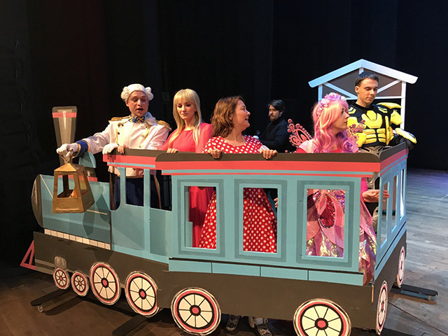 В Твери в путешествие «Голубой стрелы» отправились «особенные» дети