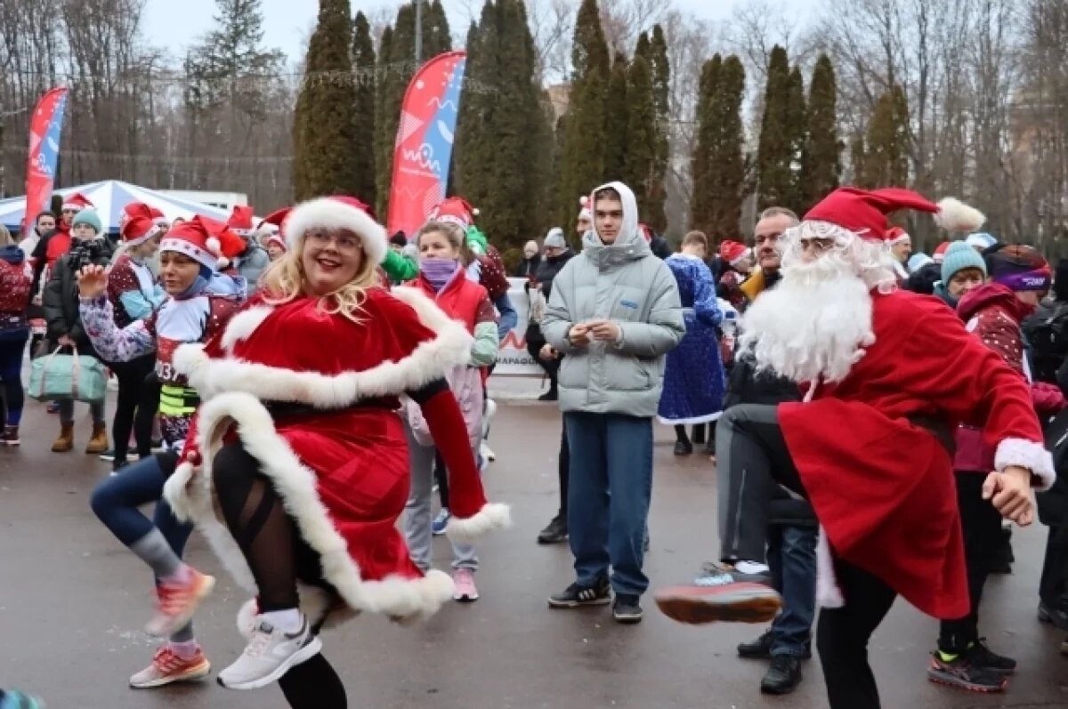    В Туле прошёл забег Дедов Морозов