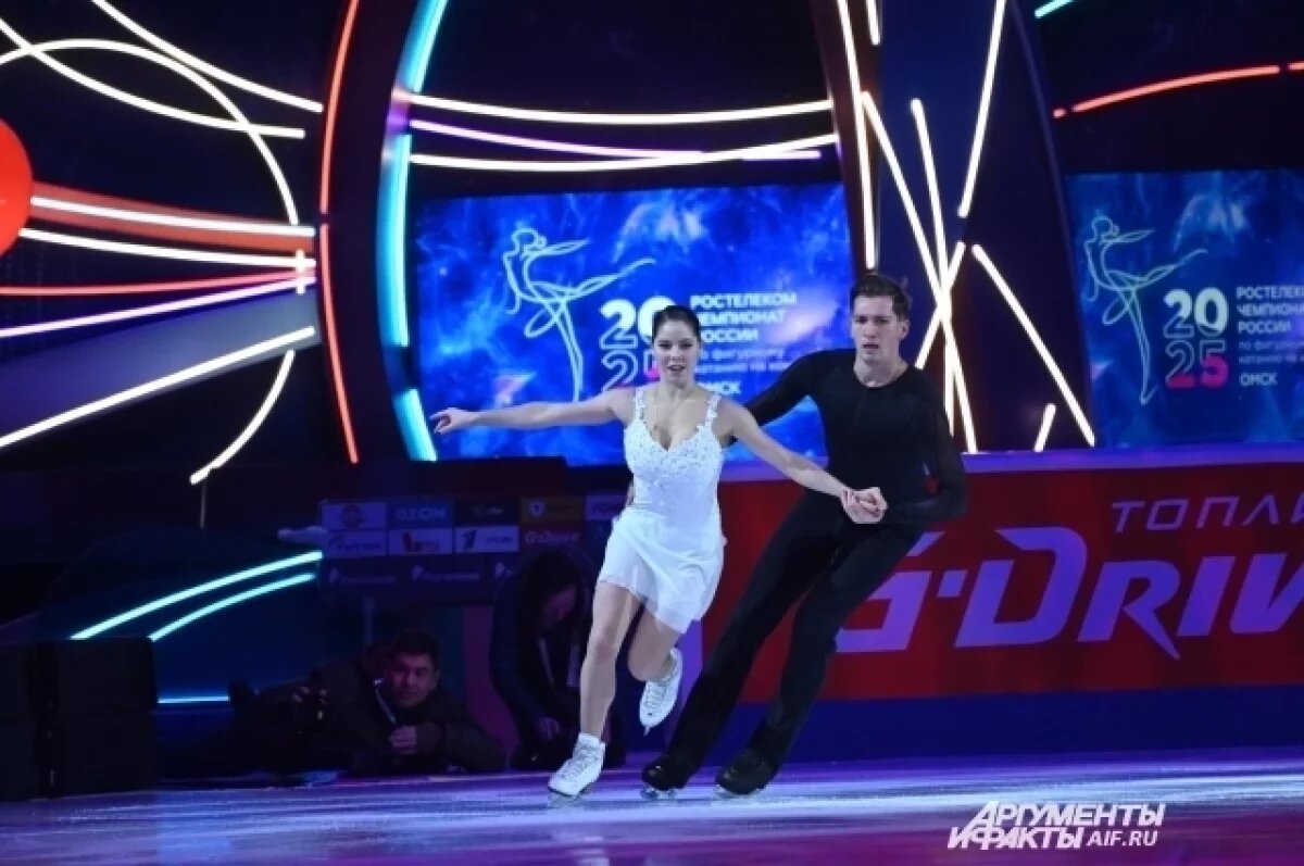    Опубликованы фотографии показательных выступлений фигуристов в Омске