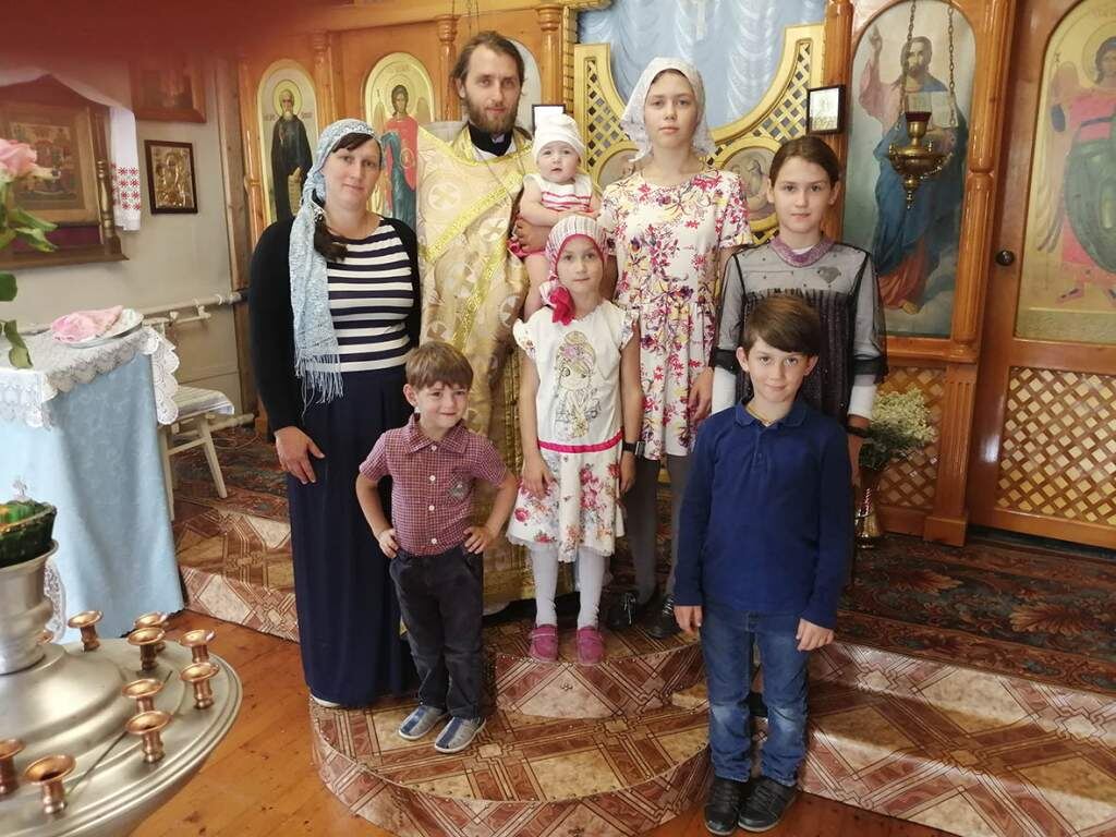 Многодетная семья иерея Владимира Молородова и матушки Риммы Молородовой. 2021 год.📷

