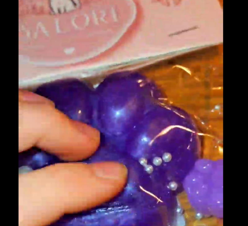    Скриншот:Telegram/Таба лапки сквиш