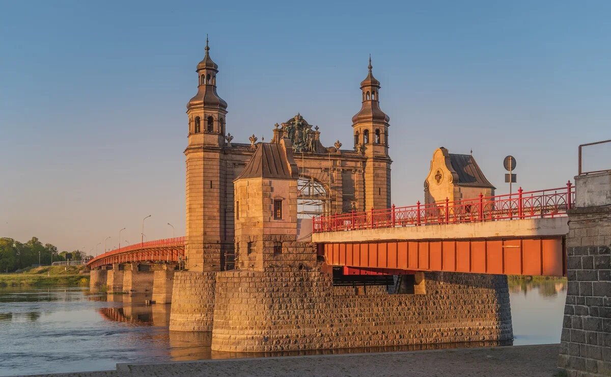    Самые красивые старинные мосты России