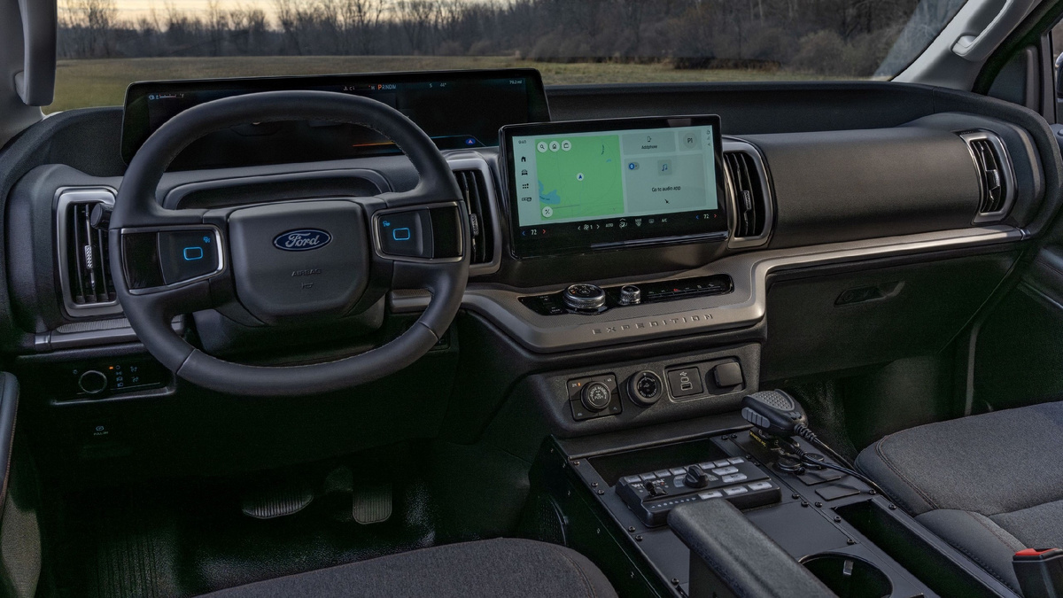 Ford Expedition SSV 2025