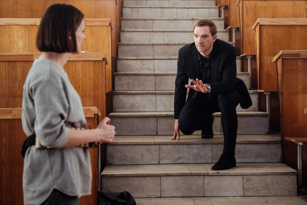 Колибри (Дарья Жовнер) и Андрей Павлов (Андрей Бурковский). Источник - www.kinopoisk.ru