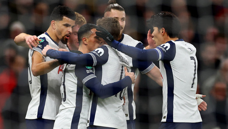    «Тоттенхэм» и «Ливерпуль» сыграют в 17-м туре чемпионата Англии в воскресенье, 22 декабря. Reuters