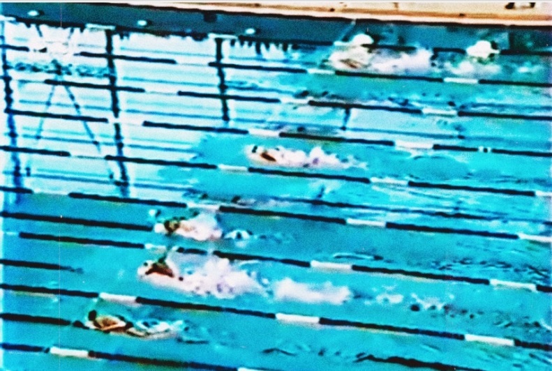 Денис Панкратов на 4 линии под водой.