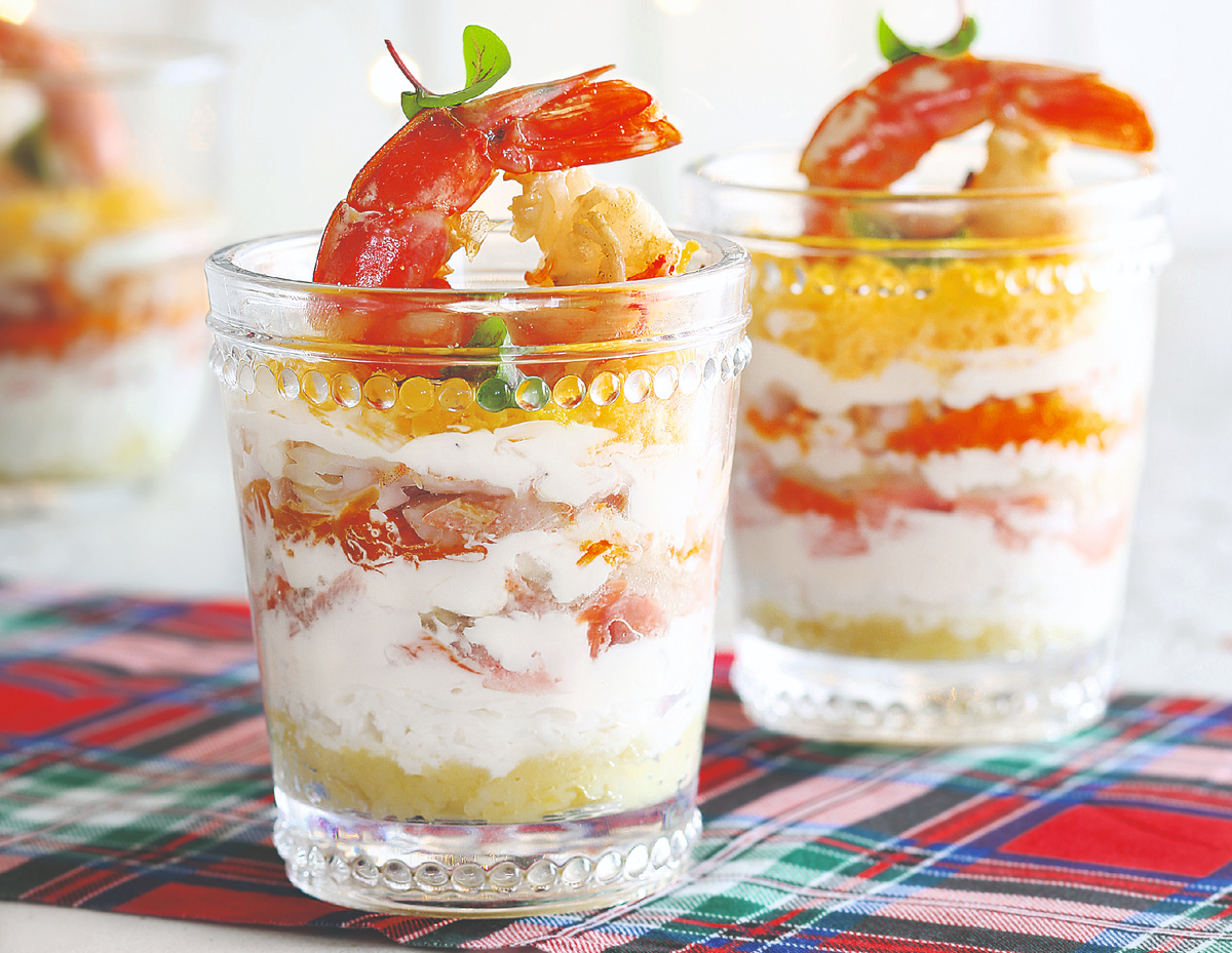 Не совсем традиционные ингредиенты делают этот салат очень оригинальным.