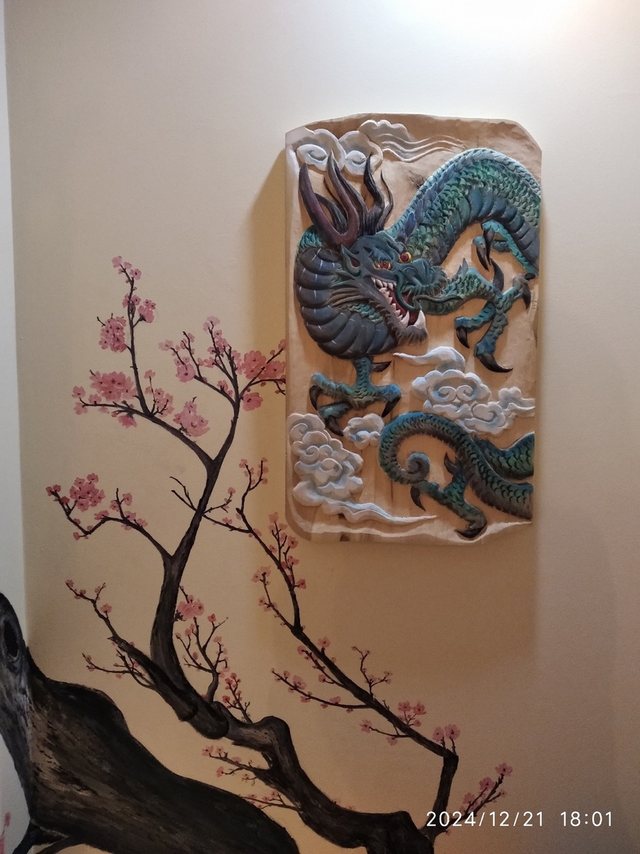 Зеленый дракон в "Чайных вратах" (фотография моя)