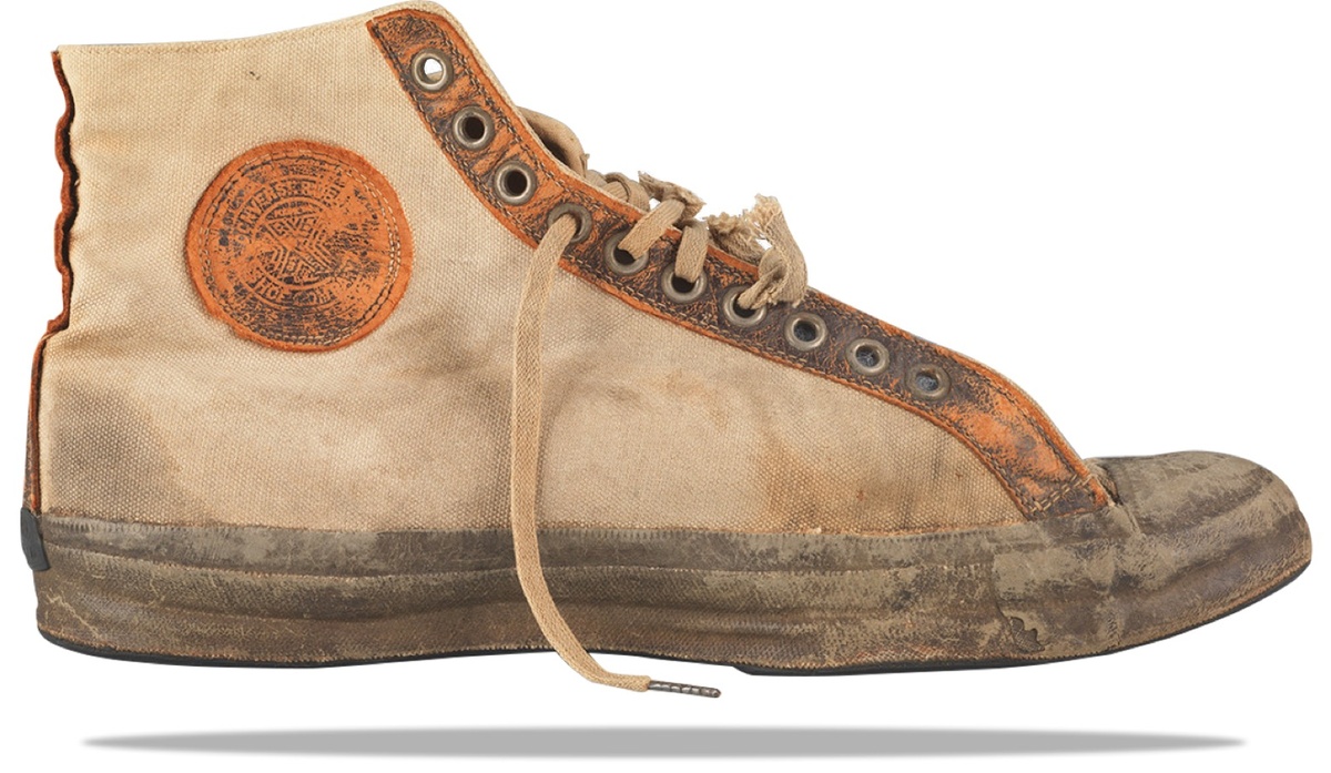Кеды Converse 1917 года.