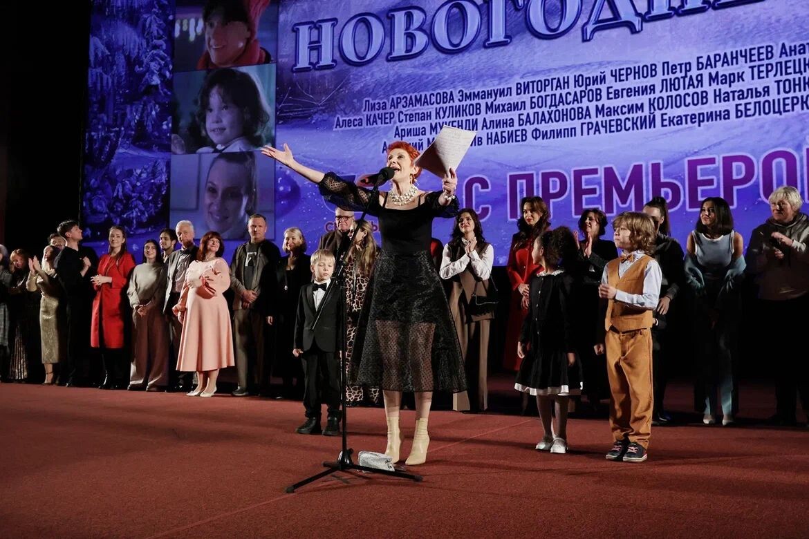 Оскана Сташенко и съемочная группа фильма "Новогоднее чудо". Фото: Г. Авраменко