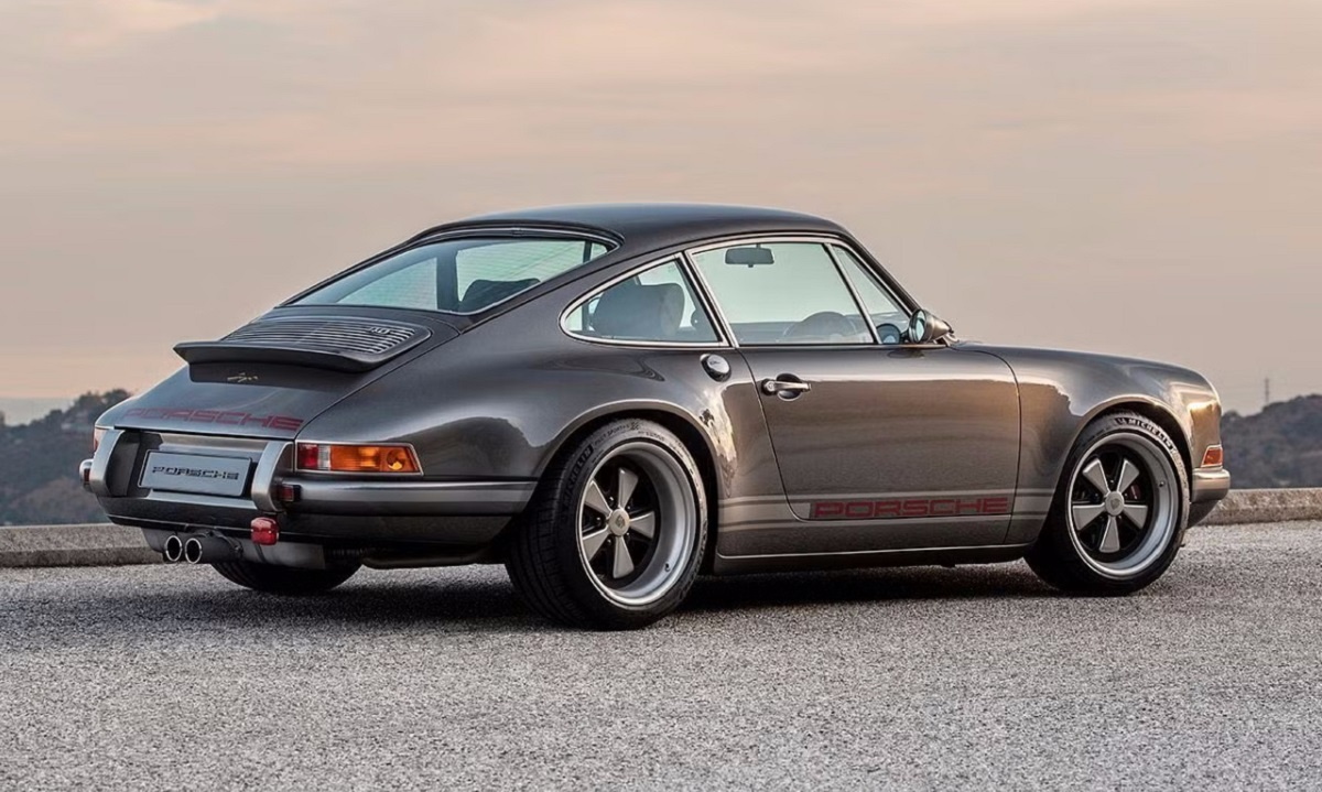 Porsche 911 Kent Commission