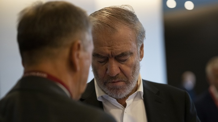    ФОТО: Валерий Гергиев не позволил открыть "Театральную" Фото EVGENY PHILIPPOV/CLOBALLOOKPRESS