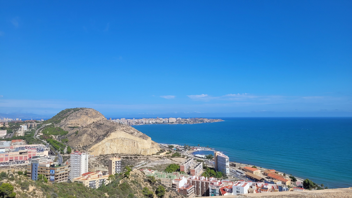 Аликанте. Вид с крепости Санта-Барбара. Фото автора.