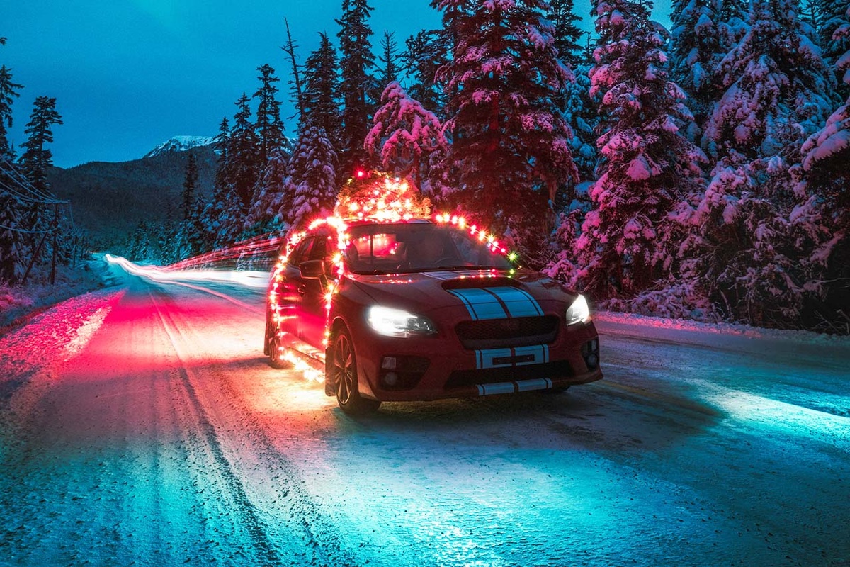 За лишнюю атрибутику водителям грозят штрафы.  Фото: unsplash.com