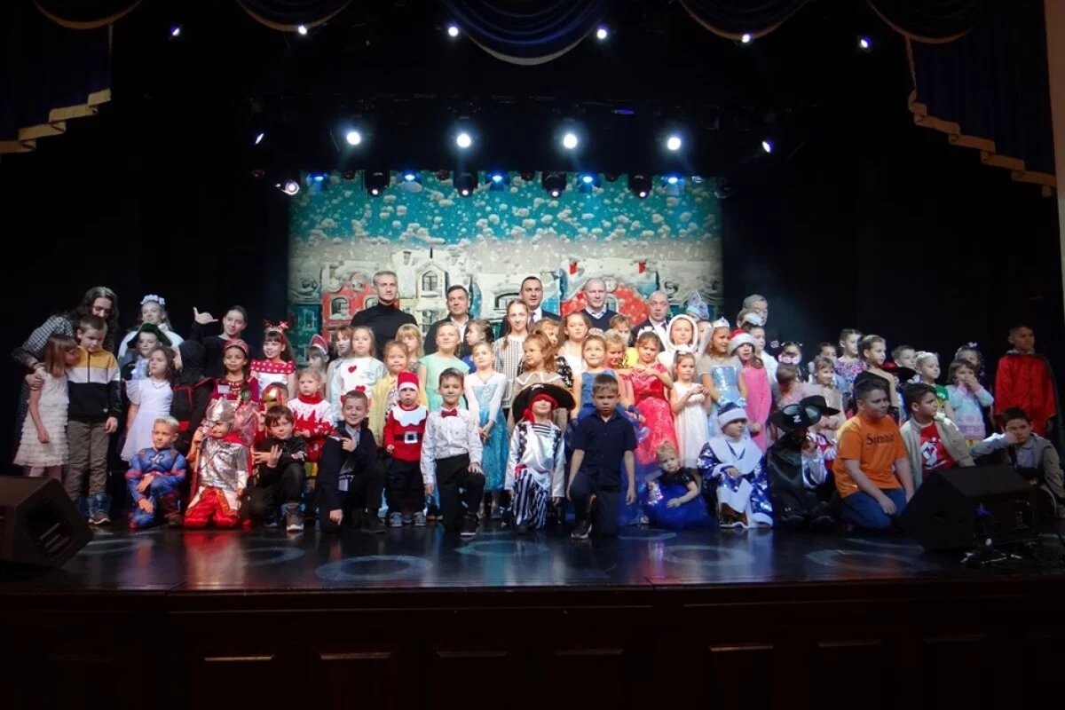    В Хабаровске прошла «Ёлка Победы» для детей участников СВО