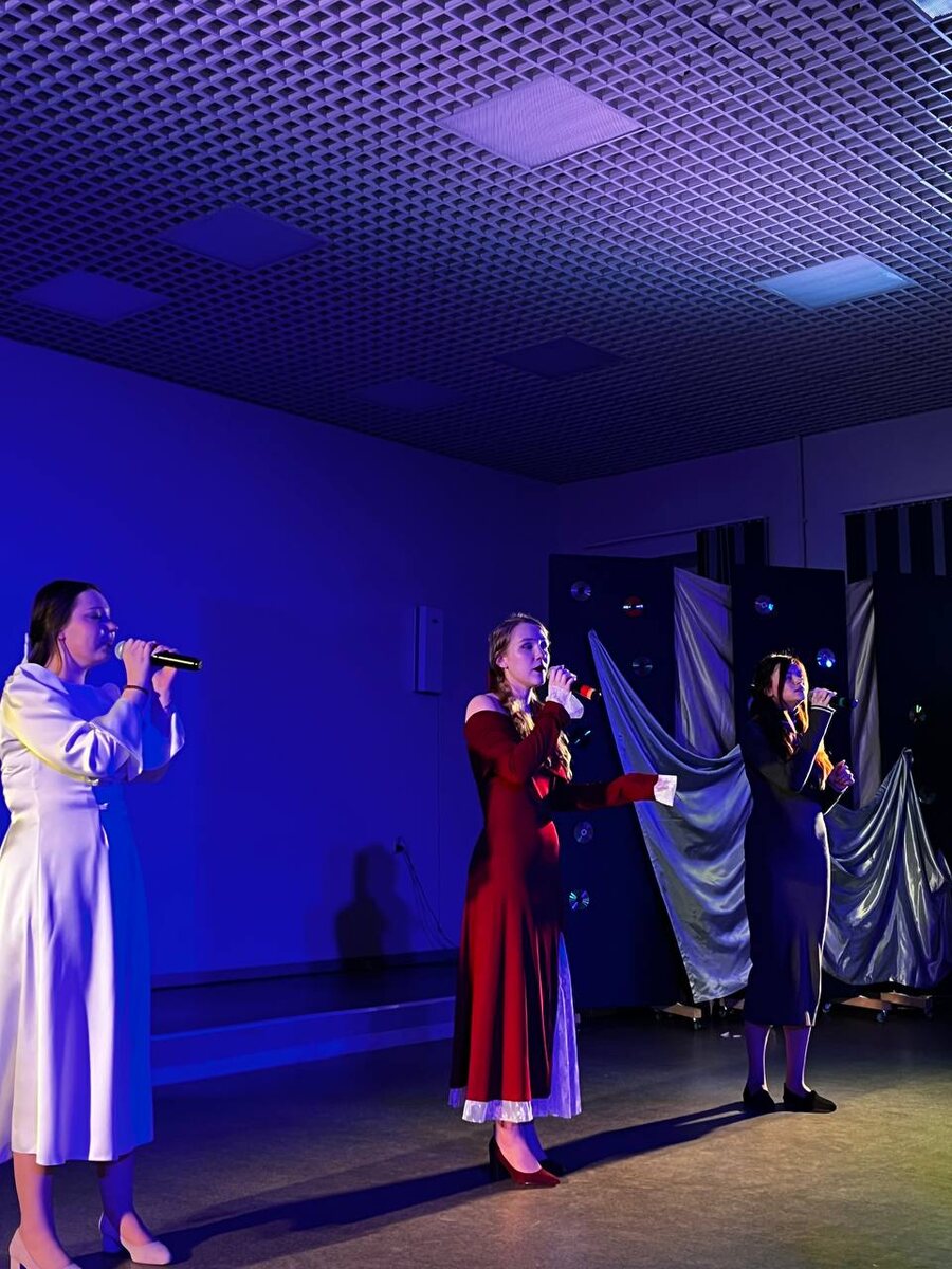 Показ по вокалу