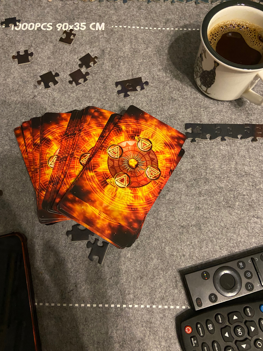 Калода Таро - мистическая палитра.