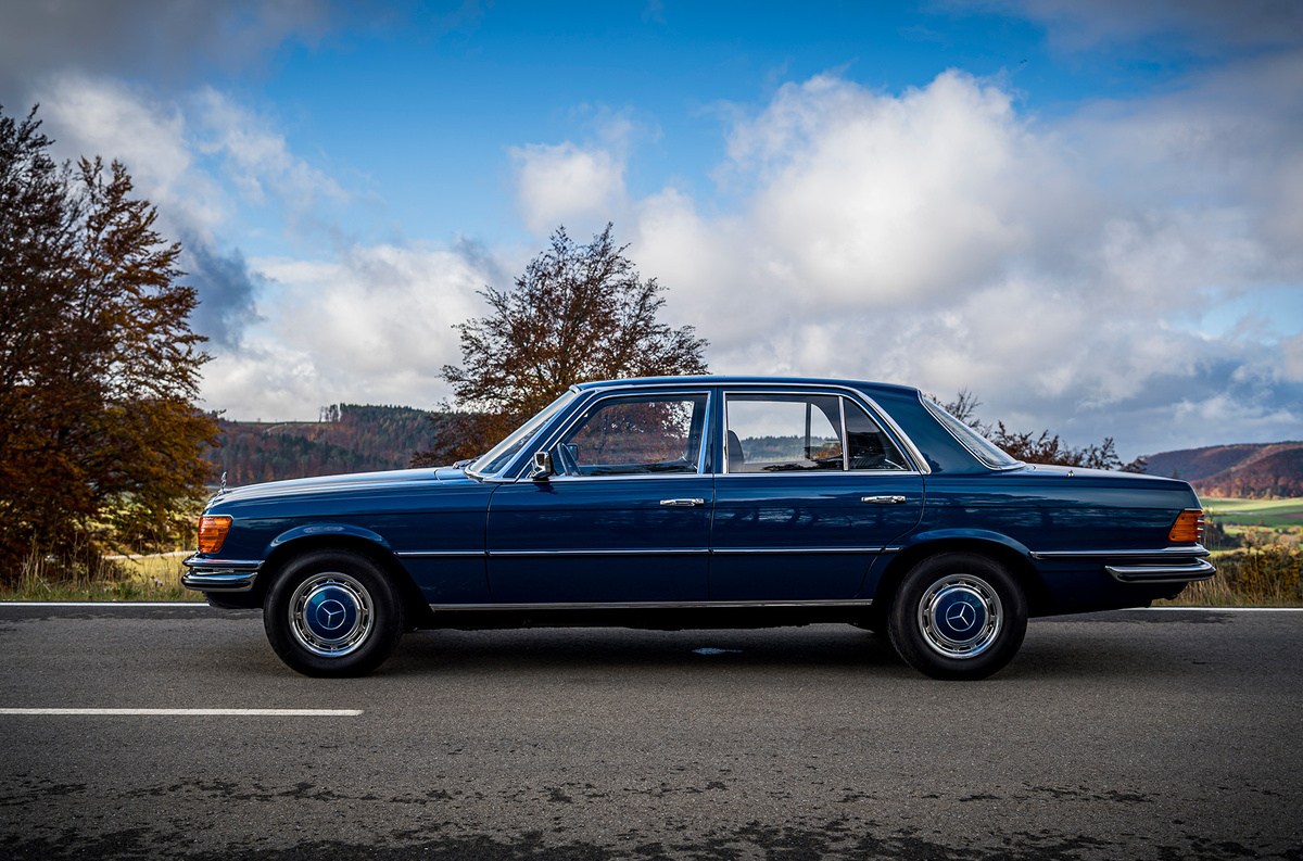    Mercedes-Benz S-Сlass W116   
Mercedes-Benz