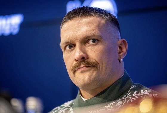    Александр Усик