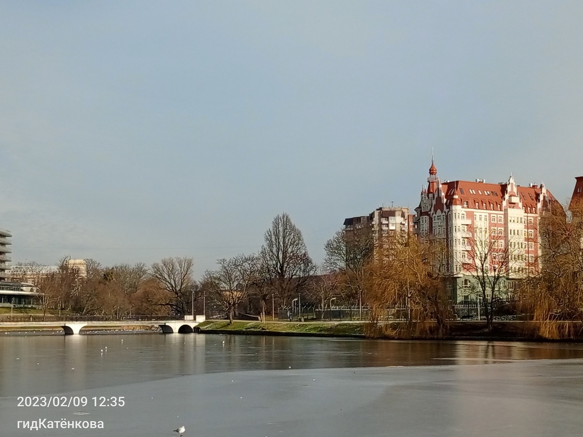 Нижний пруд, он же Шлосстайх, он же Нижнее озеро