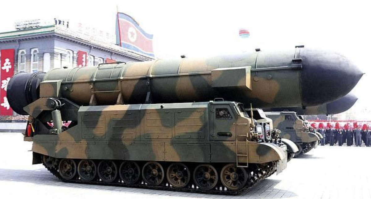 С подводной лодки на сухопутный комплекс. Бывает и такое. И это KN-15, новая страшилка НАТО. Фото ЦТАК