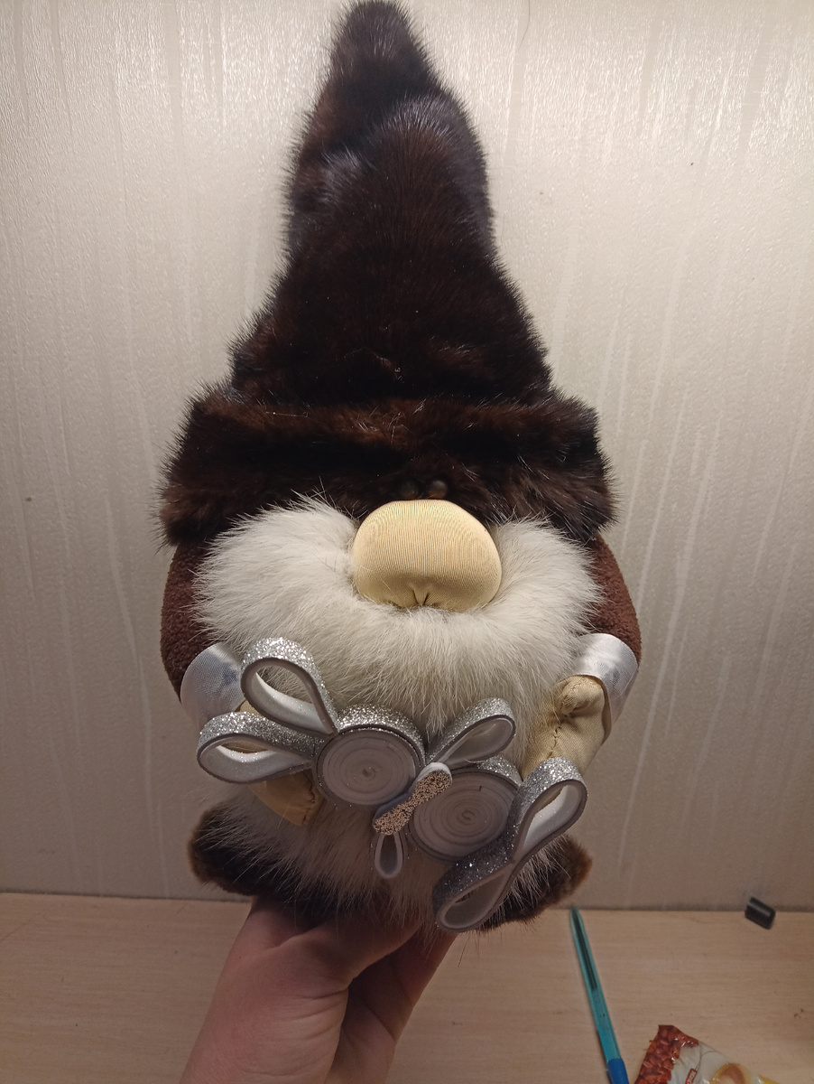 Гном 22 года. 