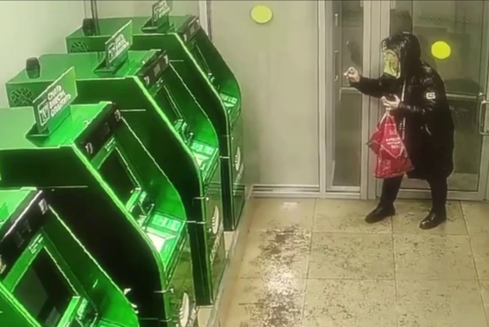 Пенсионеры увлеклись пироманией, Фото: Пресс-служба администрации Красногвардейского района Санкт-Петербурга.