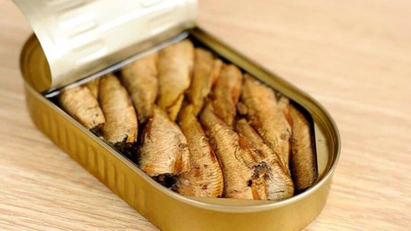     Шпроты. www.gastronom.ru.