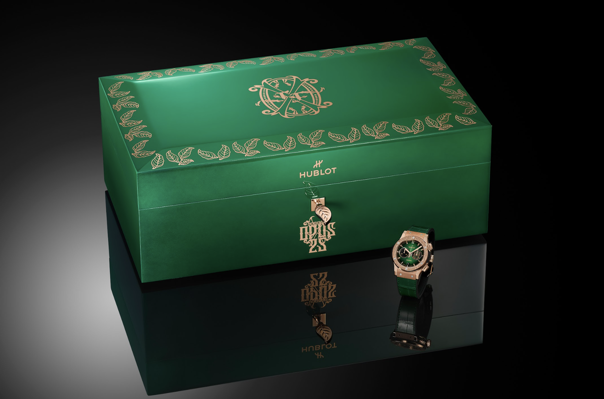     Classic Fusion Chronograph Arturo Fuente King Gold