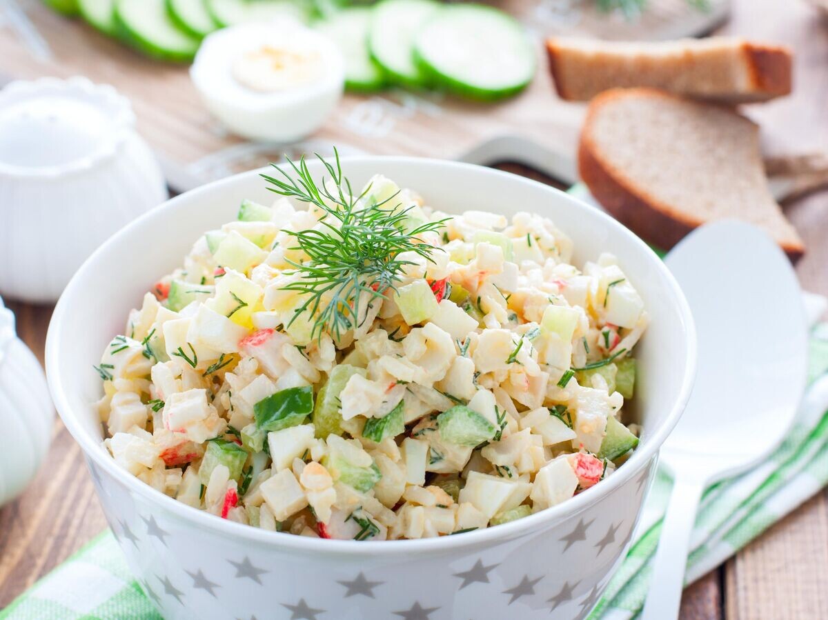    Крабовый салат© iStock.com / Ann_Zhuravleva