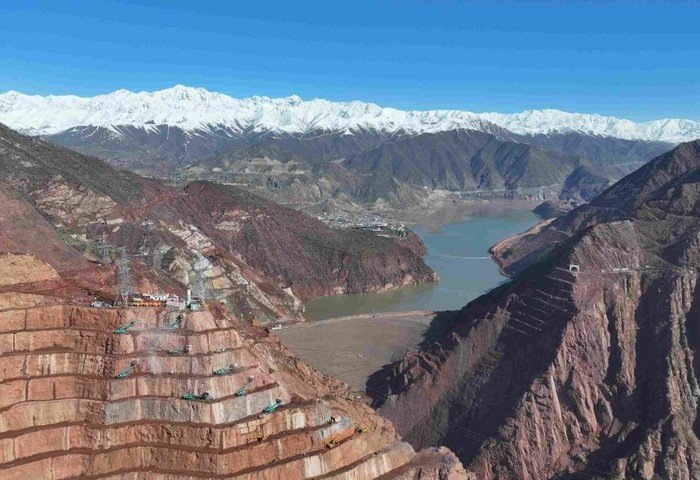 Рогунская ГЭС в Таджикистане (Фото: rogun.exposed)