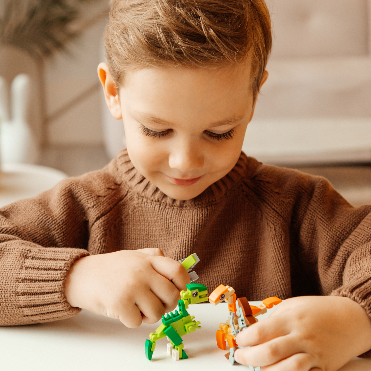 Уверена, что фигурки не будут лежать без дела. Максим теперь их миксует с остальными игрушками во время игр