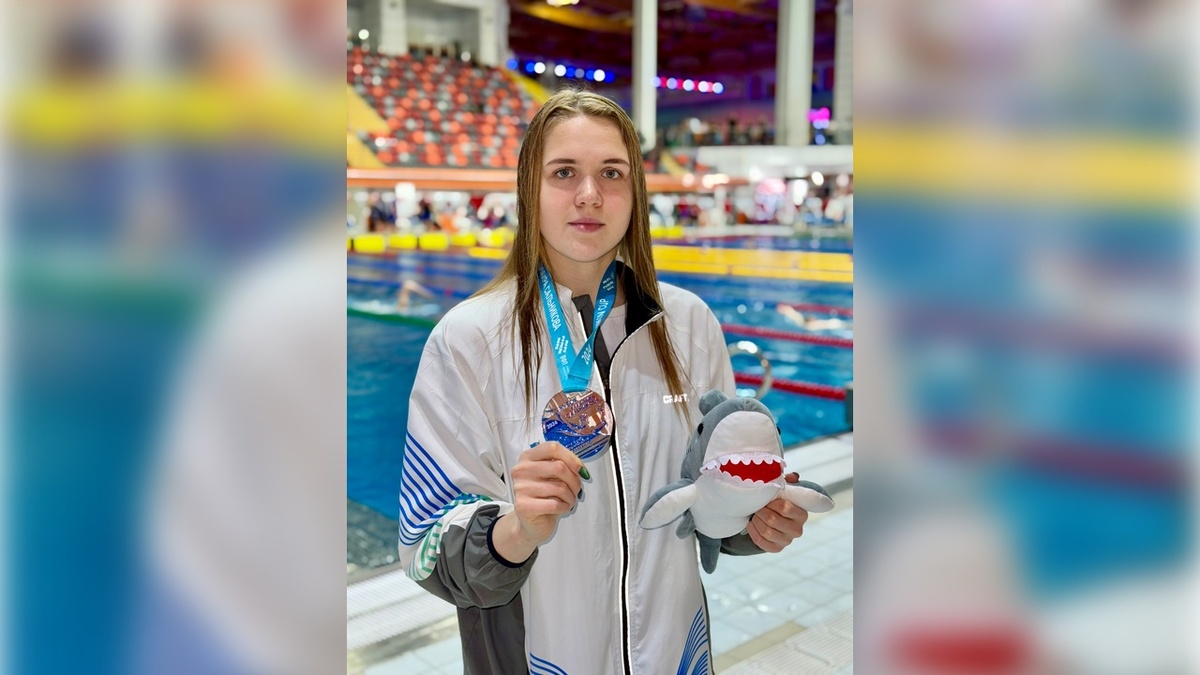    Пловчиха Елизавета Агапитова обновила рекорд Югры на стометровке